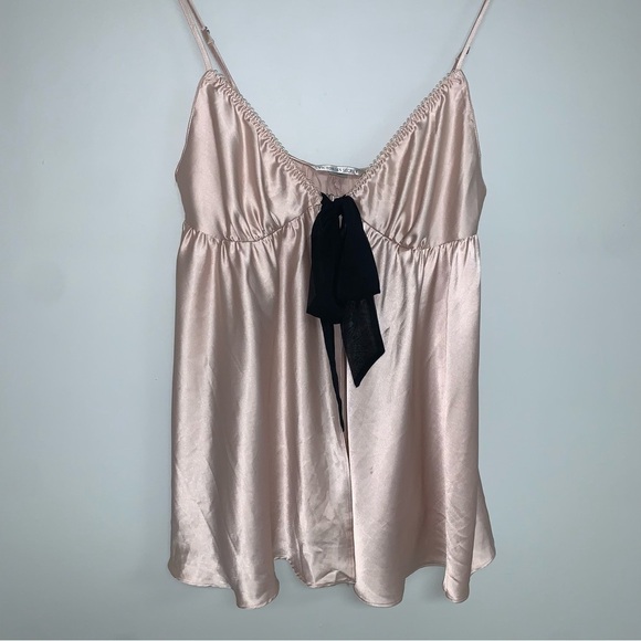 Victoria’s Secret Silky Babydoll‎ Top Size Medium Lingerie Light Pink Black Bow - Picture 3 of 6